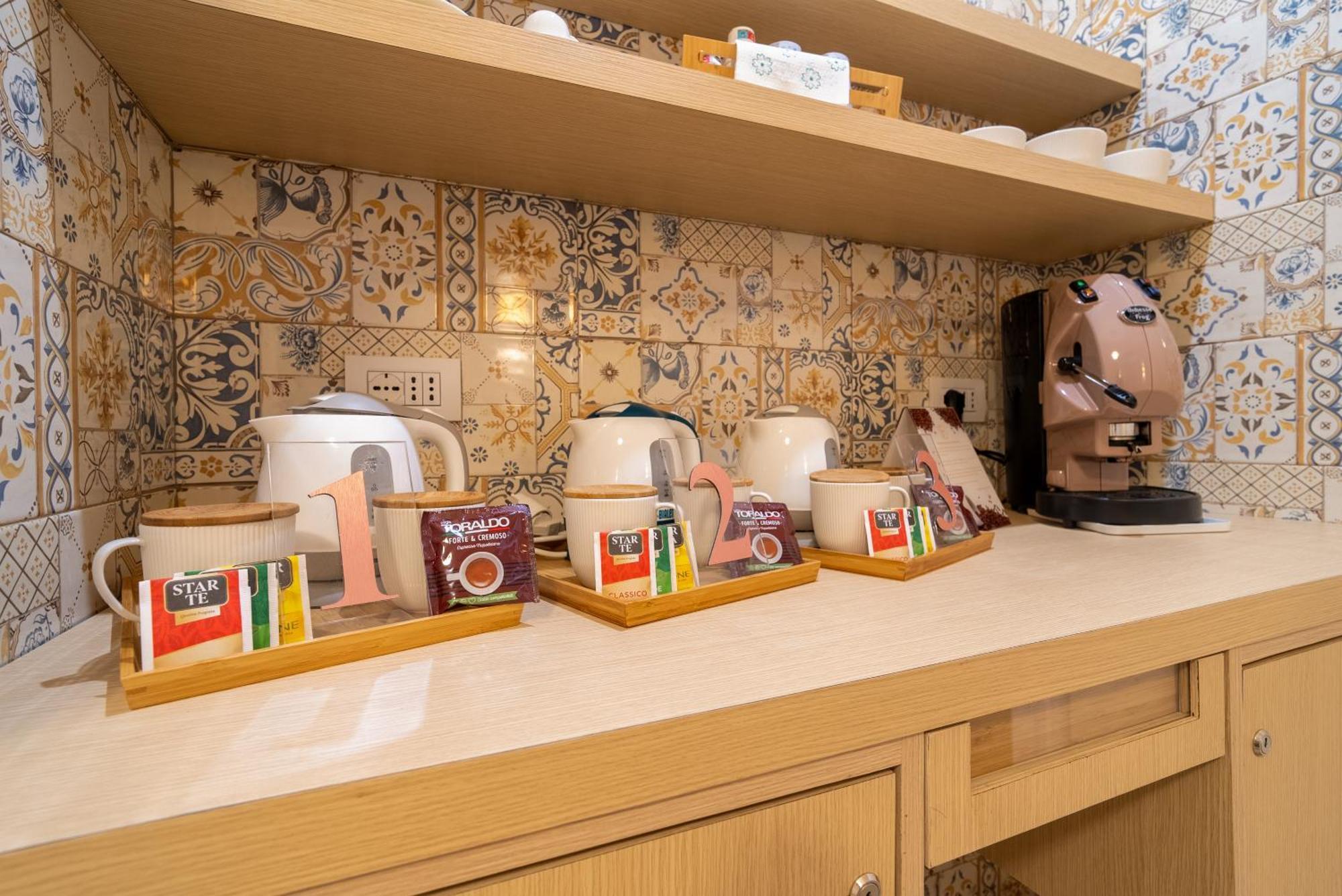 Florita Napoli酒店 外观 照片